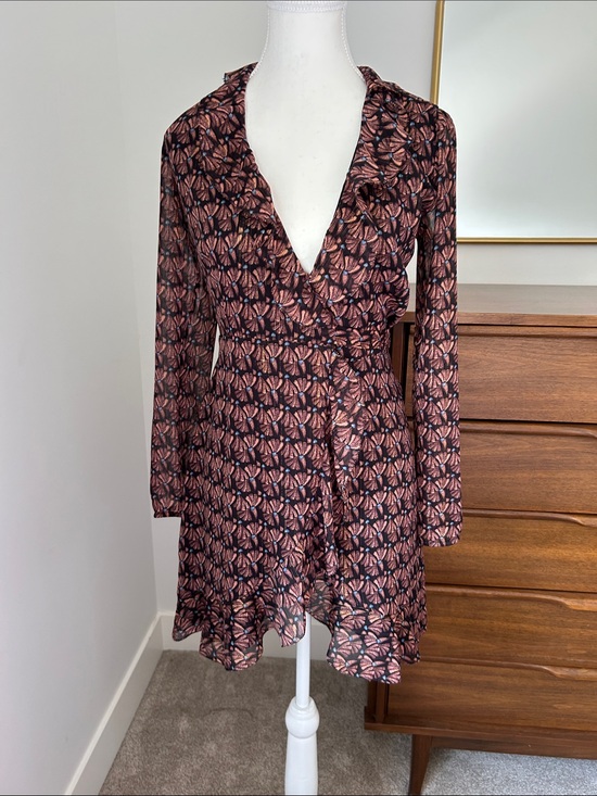 Wilfred Dresses & Skirts - Wilfred Floral Long-Sleeve Wrap Dress in Rust and Black